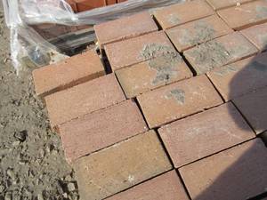 lot 70 image: PALLET OF CLAY PAVERS