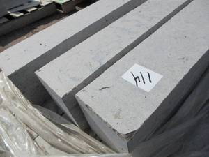 lot 114 image: RUSTIC GRAY BLOCK