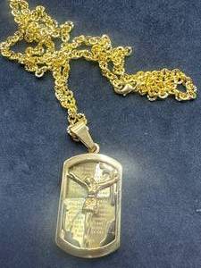 lot 33 image: Jesus Christ on the Cross Necklace