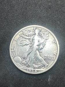 lot 59 image: 1934 Walking Liberty Half Dollar