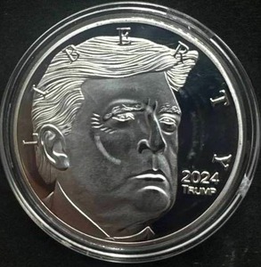 lot 74 image: 1oz Donald Trump Round