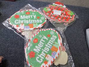 lot 7 image: 3- 3 pc Holiday Door Decorations...