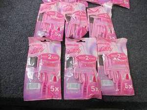 lot 56 image: 6- 5 pc Lady Razors...
