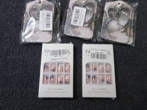 lot 77 image: 6- Luggage Tags, Faux Nails...