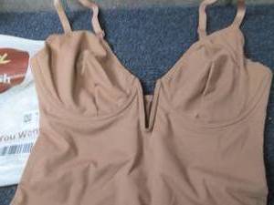 lot 80 image: Small Body Shaper...