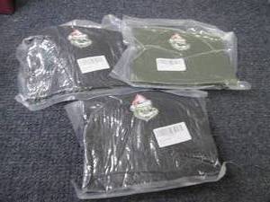 lot 81 image: 3 Grinch Beanies...