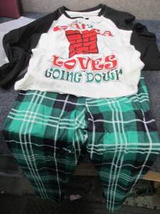 lot 93 image: Size 8-9 Santa PJs...