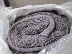 lot 99 image: 90x160 cm Dark Grey Towel...