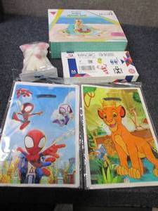 lot 107 image: Treat Bags, Magic Snake, Splash Mat...