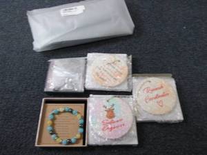 lot 111 image: 3 Ornaments, Jewelry, Fanny Pack...