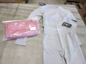 lot 232 image: 2 Ladies Small GymWolf Yoga Sets NW...