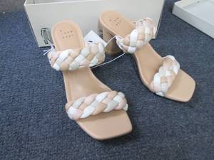 lot 250 image: Size 6 A New Day Basil Heels NIB...