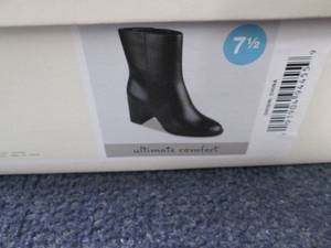 lot 260 image: Size 7.5 A New Day Janelle Boots NI...