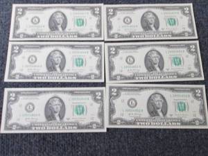 lot 267 image: 6 Sequential, Uncirculated $2 Bills...