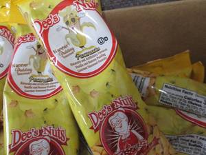 lot 343 image: 90 - 1.75 oz Dees Nuts Nanner Pudd...