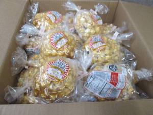 lot 347 image: Garys Gourmet Soft Caramel Corn Ba...