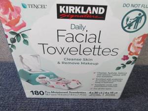 lot 359 image: 180 ct Kirkland Daily Facial Towele...