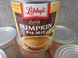lot 369 image: 6- 30 oz Libbys Easy Pumpkin Pie M...