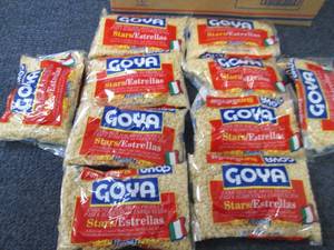 lot 438 image: 10-7 oz Goya Stars Macaroni...