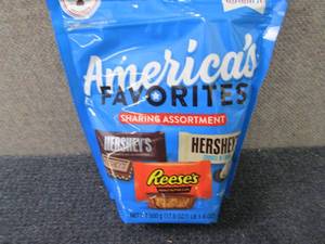 lot 450 image: 17.6 oz Americas Favorites...