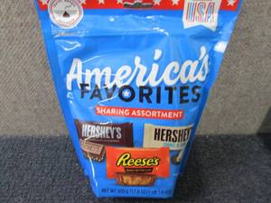 lot 452 image: 17.6 oz Americas Favorites...