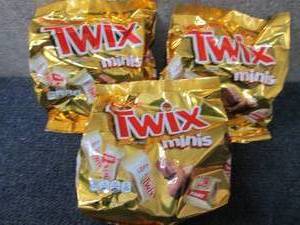 lot 480 image: 3- 9.7 oz Twix Minis...