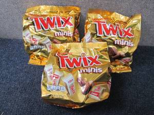 lot 481 image: 3- 9.7 oz Twix Minis...