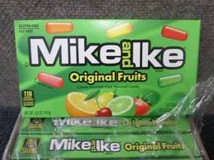 lot 494 image: 12- 5 oz Mike & Ike Original Fruits...