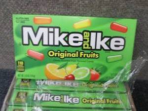 lot 496 image: 12- 5 oz Mike & Ike Original Fruits...