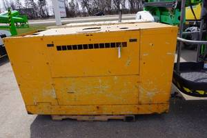 lot 18 image: 2004 Ingersoll Rand Model P175WJD Deck Mount Air Compressor