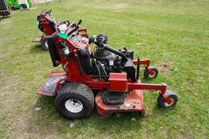 lot 24 image: 2013 Toro Grandstand Commercial Zero Turn Ride On Lawn Mower