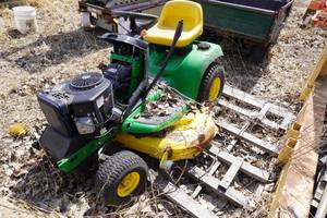 lot 28 image: John Deere Lawn Mower Model LT166