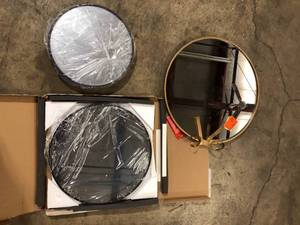 lot 33 image: Lot of Assorted Mirrors Various Models and Conditions Customer Returns See Pictures