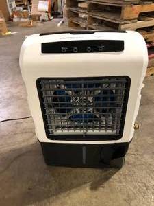 lot 35 image: ARCTIC AIR 1300 CFM 3-Speed Settings Portable Evaporative Air Cooler with up to 500 sq. ft. Cooling Broken Customer Returns See Pictures