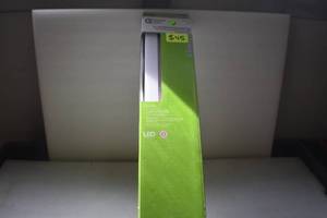 lot 53 image: Under Cabinet Fixture