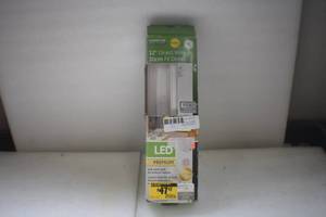 lot 55 image: Under Cabinet Fixture