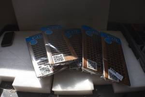lot 64 image: 5 Floor registers