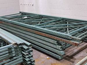 lot 516 image: Lot of (11) Pallet Racking Uprights -  (8) 5x146H and (3) 5x162H