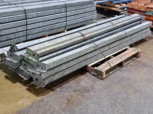 lot 524 image: Lot of (14) 99 Pallet Racking Cross Beams