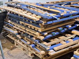 lot 529 image: Lot of (1 Large Pallet) Wood Boards  Assorted Sizes