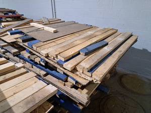 lot 530 image: Lot of (1 Large Pallet) Wood Boards  Assorted Sizes