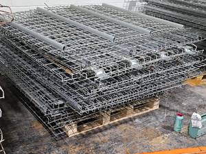 lot 565 image: Lot of (20) Pallet Racking Wire Grate Shelving - 61x56
