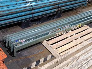 lot 576 image: Lot of (4) 90 Pallet Racking Cross Beams