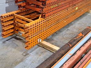 lot 579 image: Lot of (5) Pallet Racking Uprights - 2x146