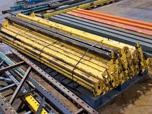 lot 580 image: Lot of (31) 92 Pallet Racking Cross Beams
