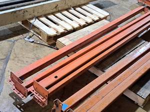 lot 584 image: Lot of (4) 92 Pallet Racking Cross Beams