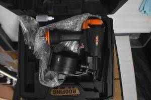 lot 4 image: WEN 61783 34-Inch to 1-34-Inch Pneumatic Coil Roofing Nailer
