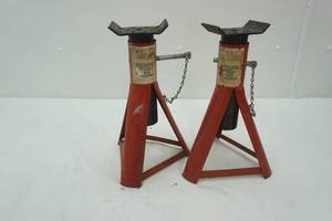 lot 10 image: Jack Stands 4,000 lb. capacity