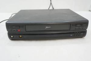 lot 11 image: Zenith VCR