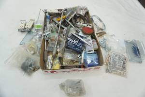 lot 25 image: hardware lot electrical & other
